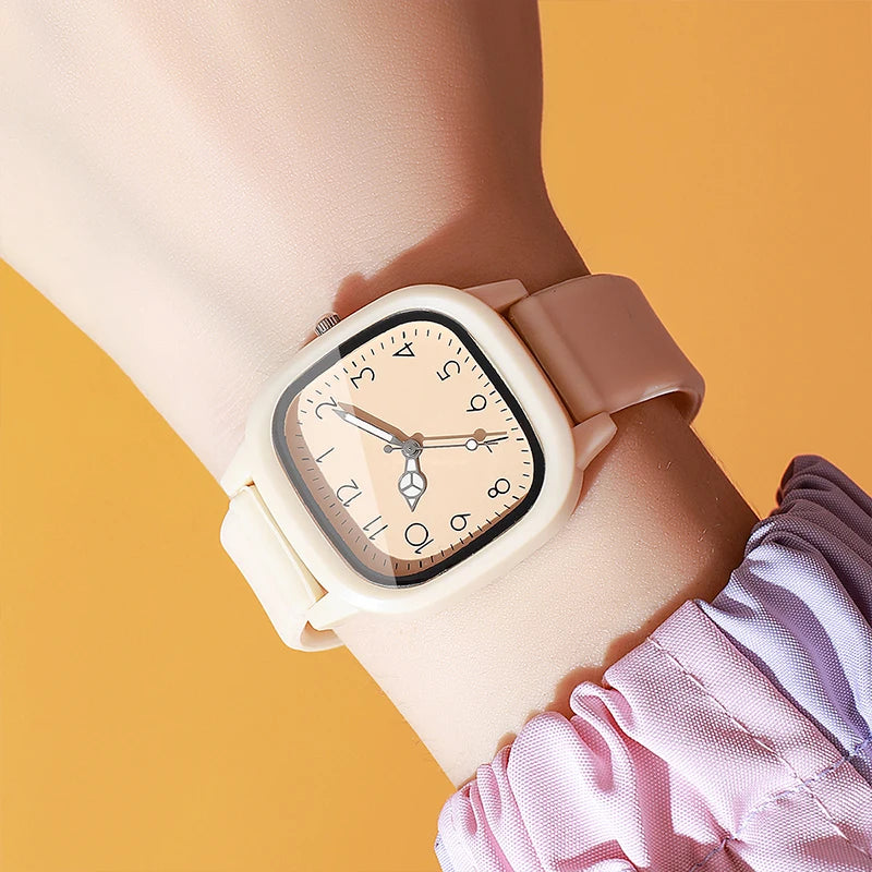 Women Quartz Watch Casual Silicone Band Ladies Wristwatch