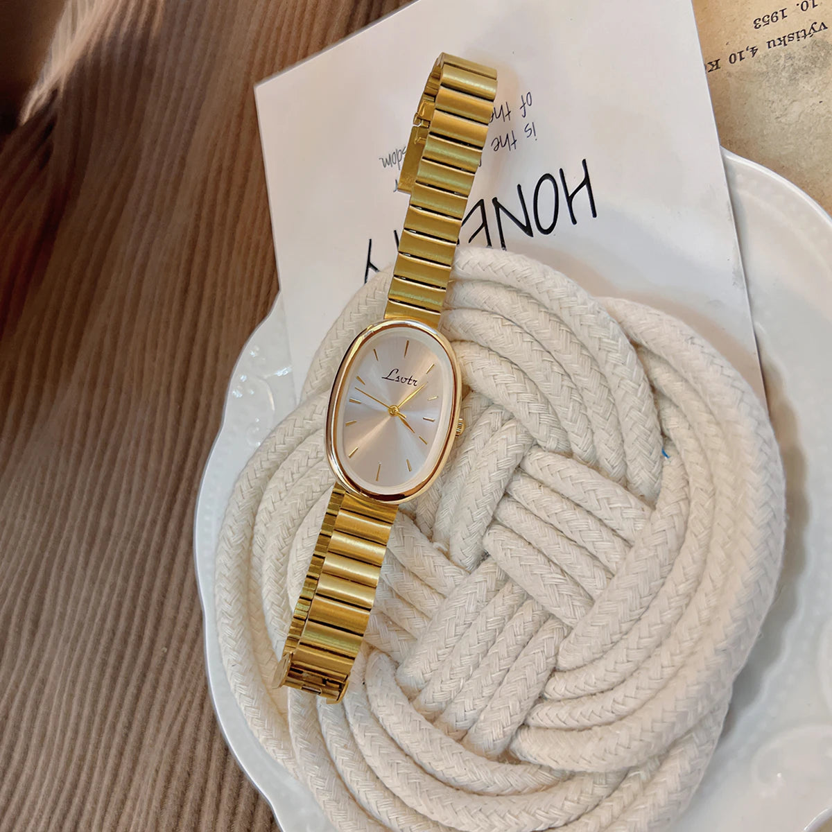 Fashionable Women's Watch With Gold Bracelet,