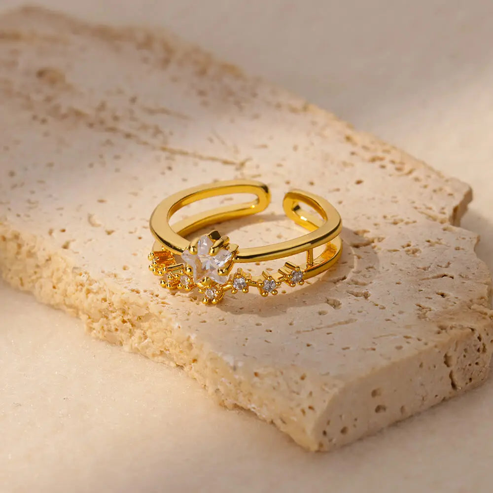 Valoria Heart Ring