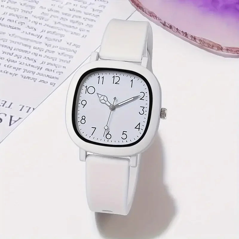 Women Quartz Watch Casual Silicone Band Ladies Wristwatch