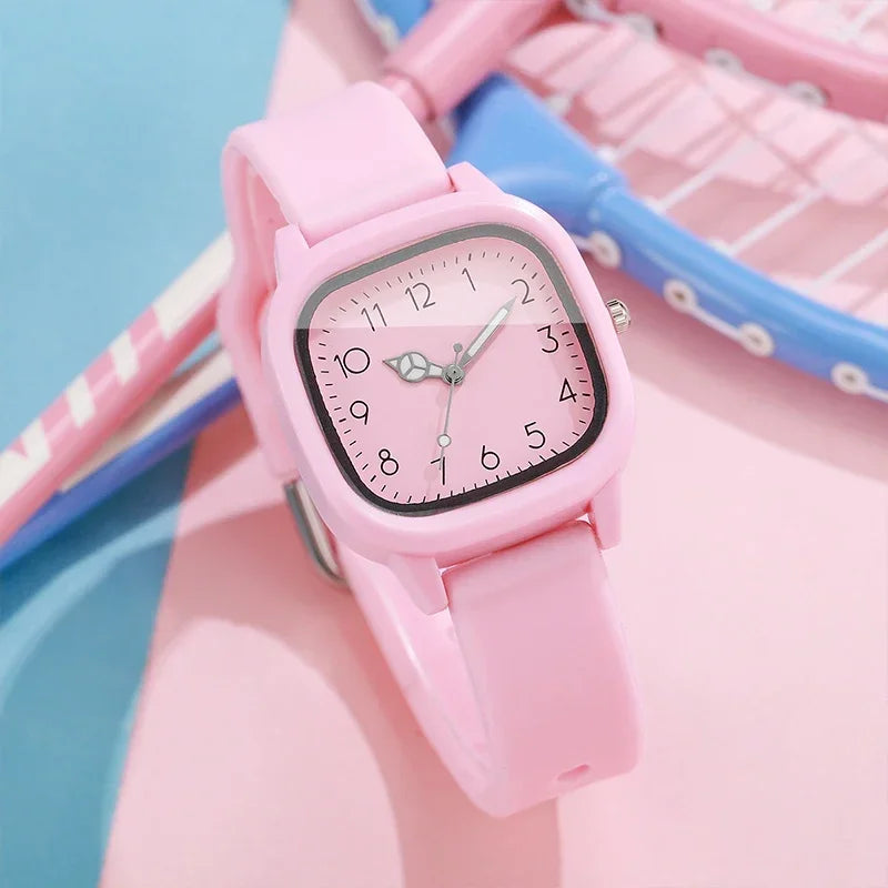 Women Quartz Watch Casual Silicone Band Ladies Wristwatch