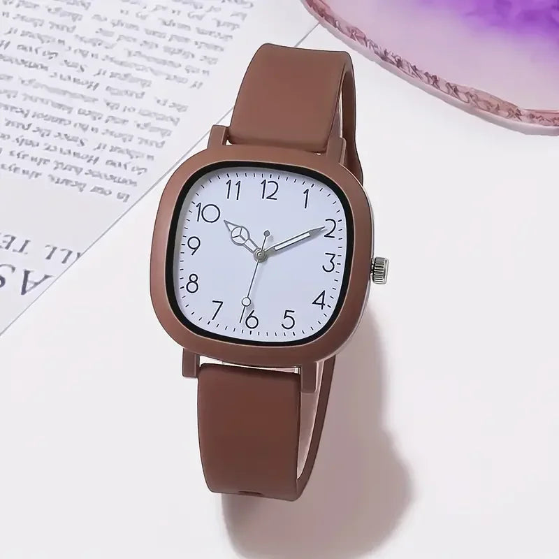 Women Quartz Watch Casual Silicone Band Ladies Wristwatch